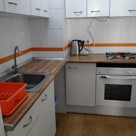 Апартаменты Spacious 1 Bedroom Apartment, Centre 3i